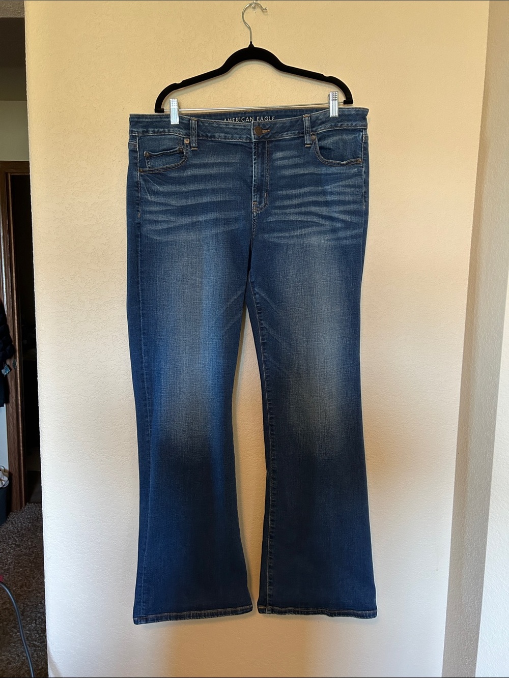 American Eagle Favorite Boyfriend Jeans Women’s Size 18 Long Super Stretch